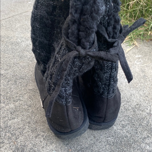 Muk Luks Cozy Black Knit Women's Boots - Picture 2 of 10